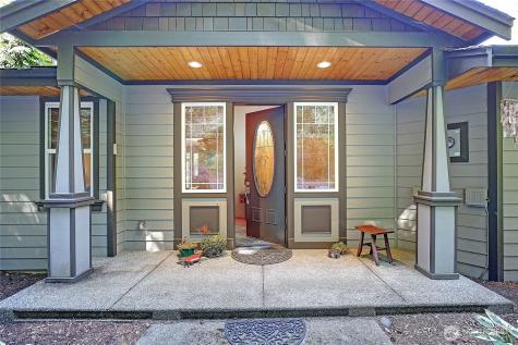 628 N Sunset Drive Camano Island WA 98282