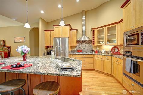 628 N Sunset Drive Camano Island WA 98282