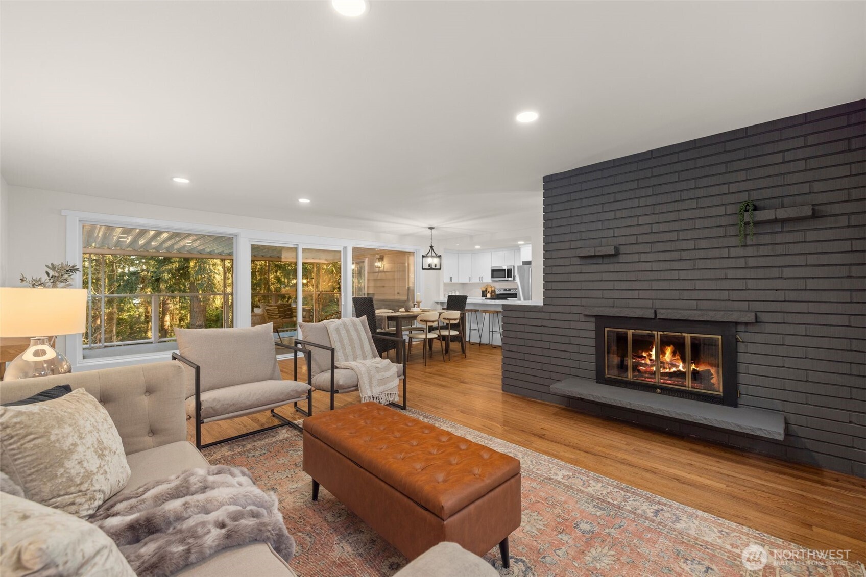 18330 47th Place NE Lake Forest Park WA 98155