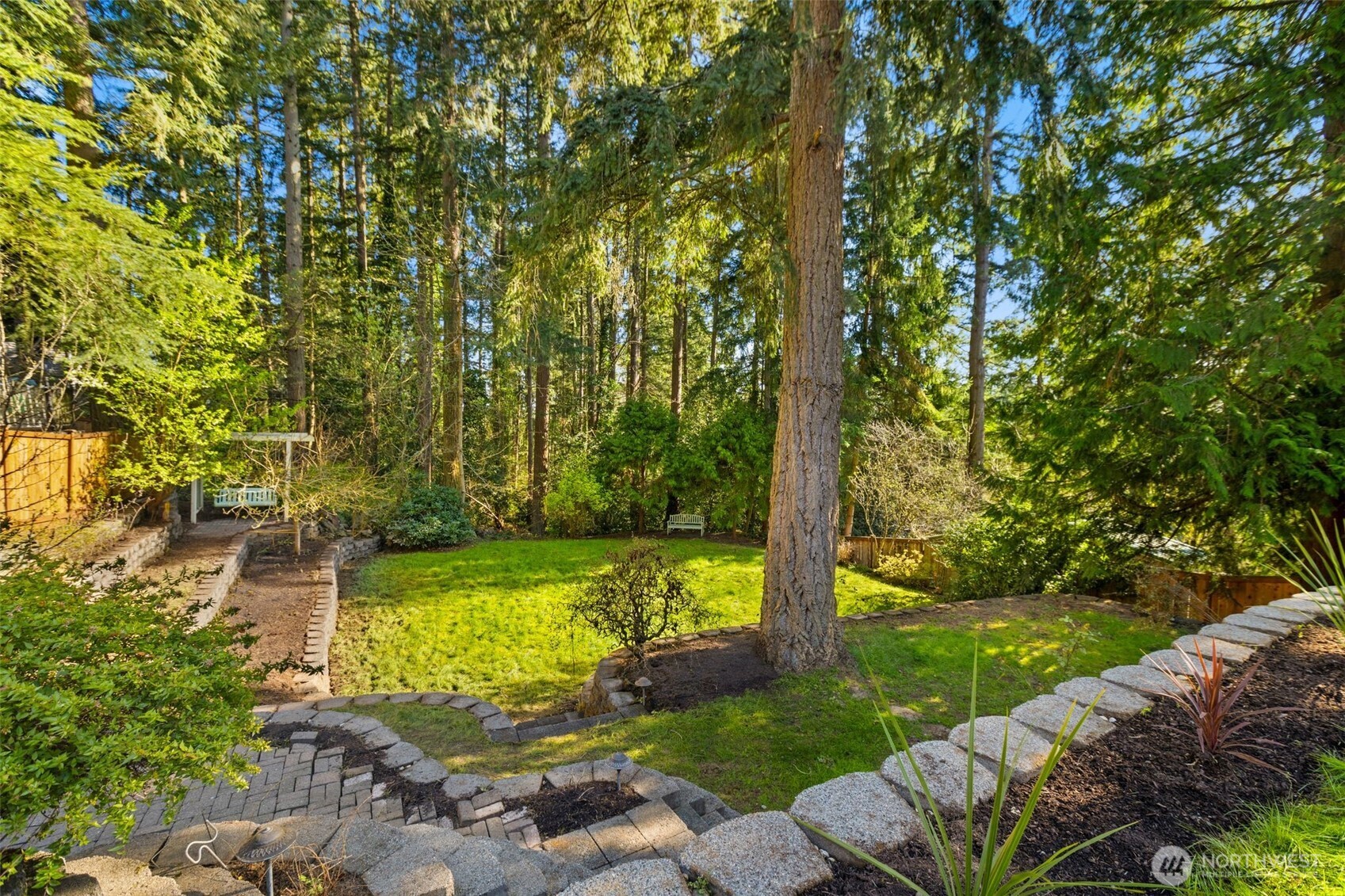 18330 47th Place NE Lake Forest Park WA 98155