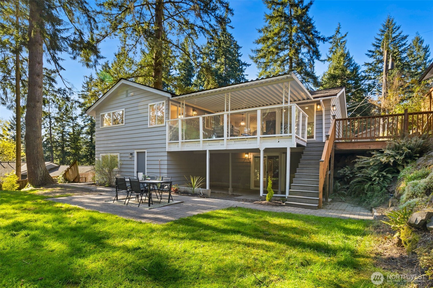 18330 47th Place NE Lake Forest Park WA 98155