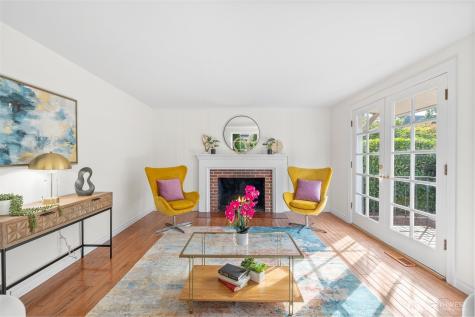 2926 Blaine Seattle WA 98199
