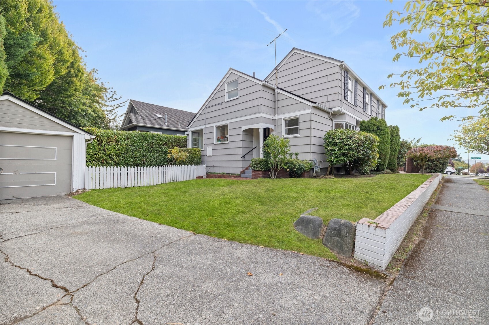 2926 W Blaine Street Seattle WA 98199