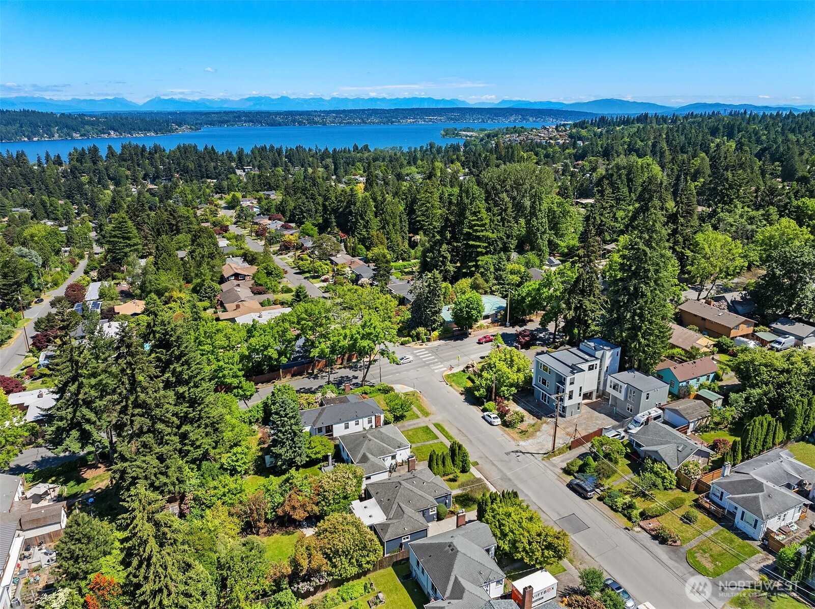 3242 NE 98th Street Seattle WA 98115