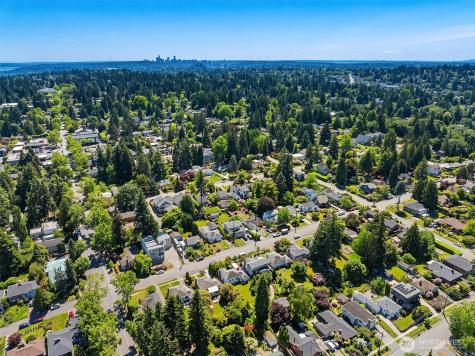 3242 NE 98th Street Seattle WA 98115