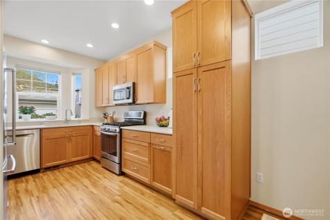 24713 233rd Place SE Maple Valley WA 98038