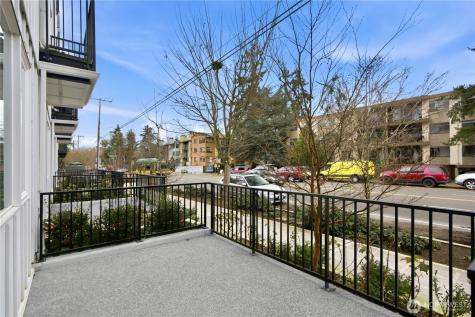 13333 Greenwood Avenue N Seattle WA 98133