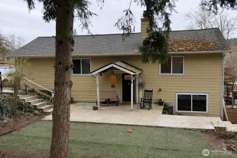 14861 Olympic Drive SE Port Orchard WA 98367