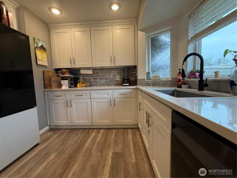 14861 Olympic Drive SE Port Orchard WA 98367