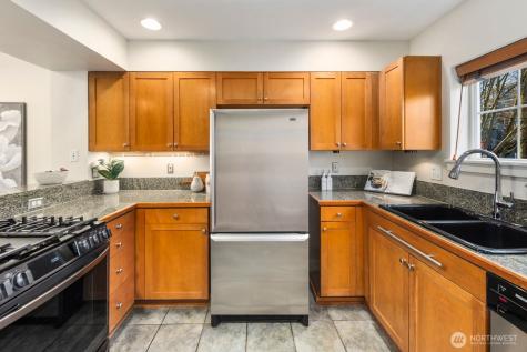 202 24th Avenue E Seattle WA 98112