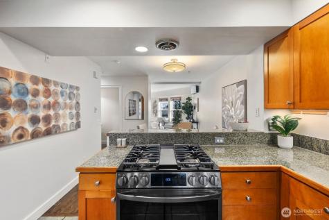 202 24th Avenue E Seattle WA 98112