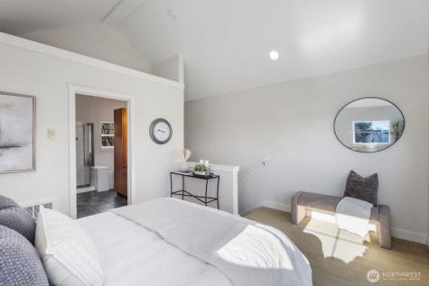 202 24th Avenue E Seattle WA 98112