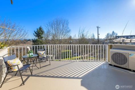 202 24th Avenue E Seattle WA 98112