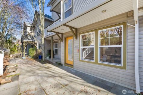 202 24th Avenue E Seattle WA 98112