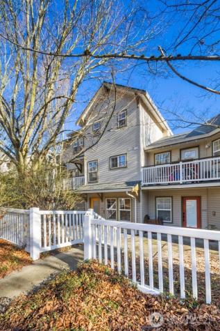 202 24th Avenue E Seattle WA 98112