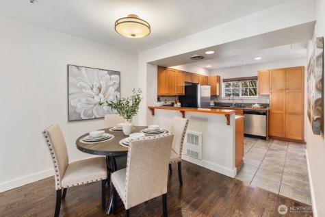 202 24th Avenue E Seattle WA 98112