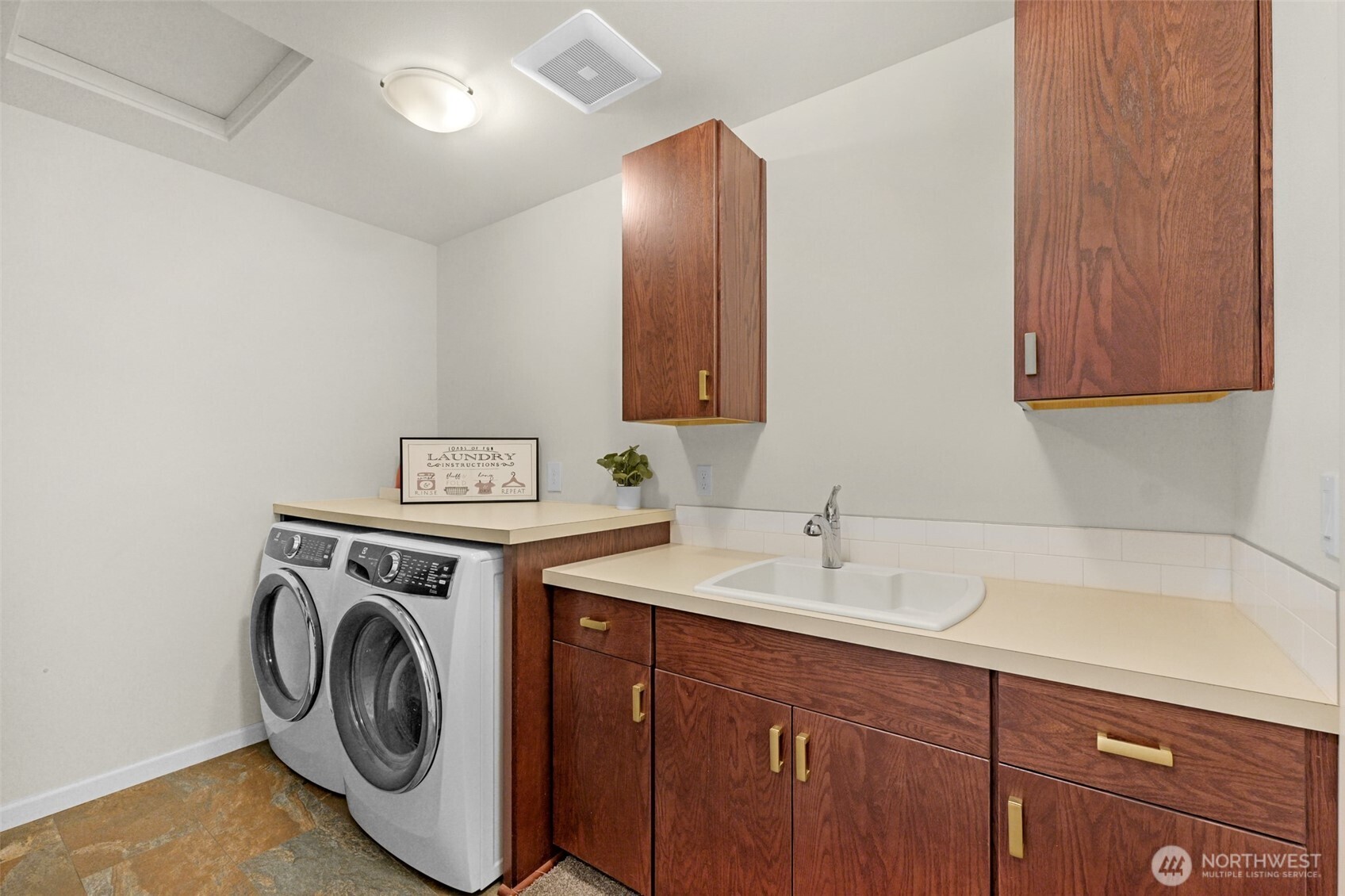 2512 Vista View Drive Tacoma WA 98406