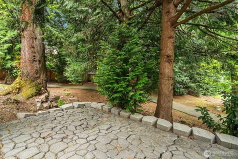 13706 NE 85th Street Redmond WA 98052