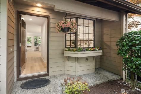13706 NE 85th Street Redmond WA 98052