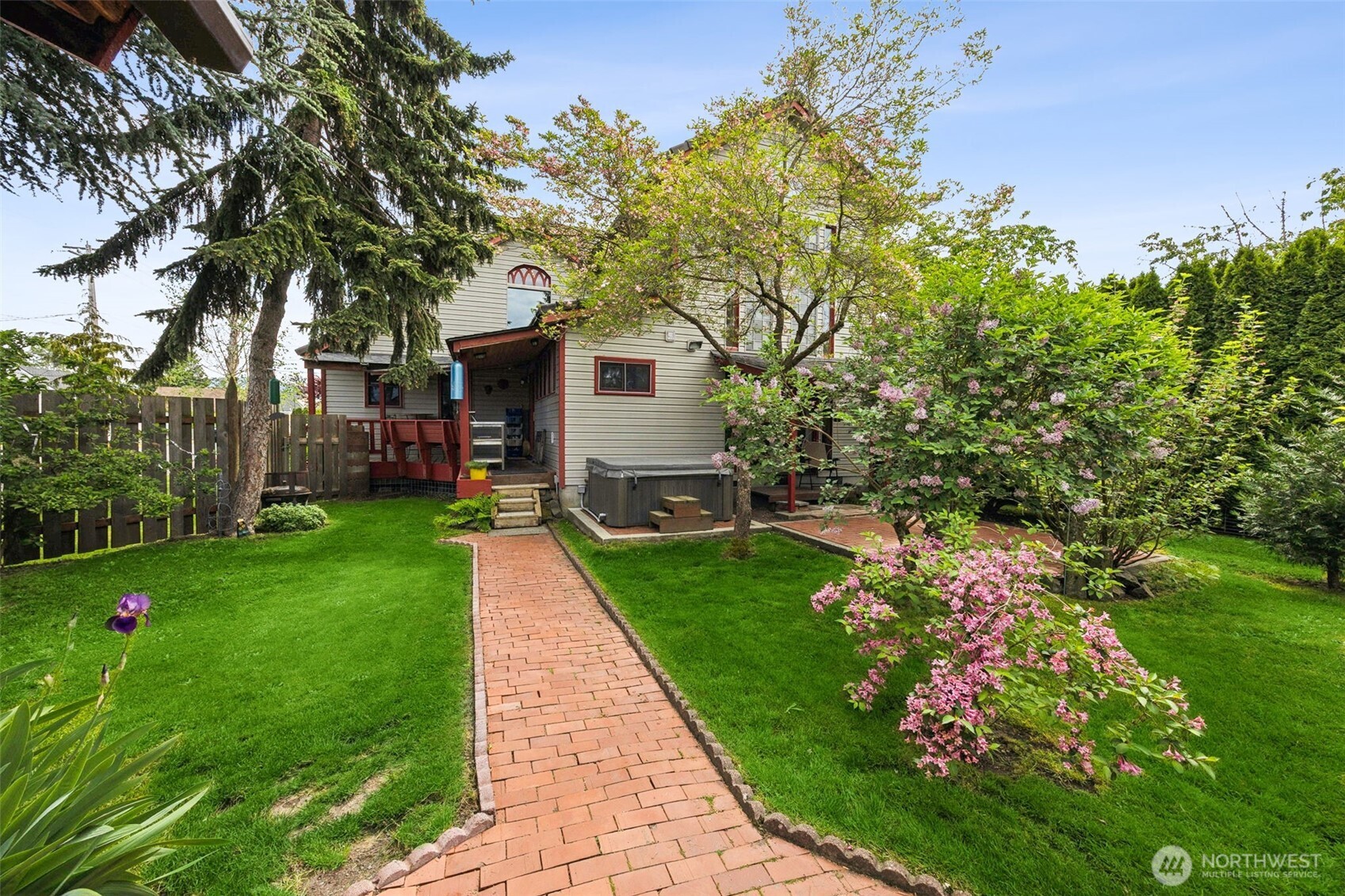 311 S Perkins Street Buckley WA 98321