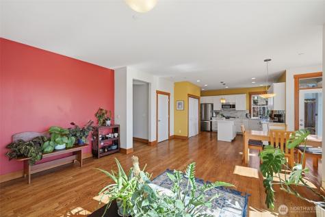 12295 15th Avenue SW Burien WA 98146