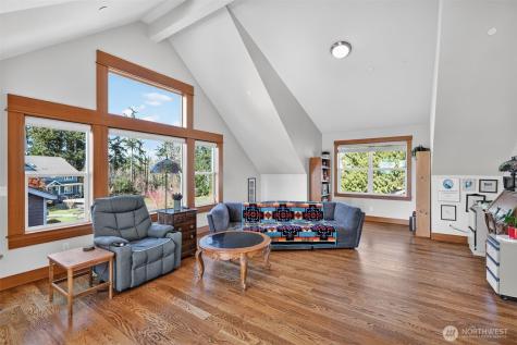 12295 15th Avenue SW Burien WA 98146