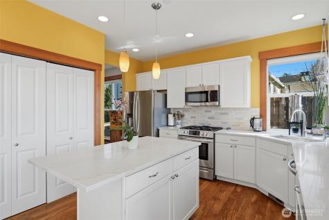 12295 15th Avenue SW Burien WA 98146