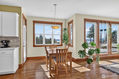 12295 15th Avenue SW Burien WA 98146