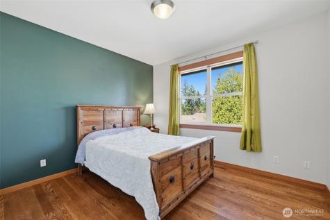 12295 15th Avenue SW Burien WA 98146