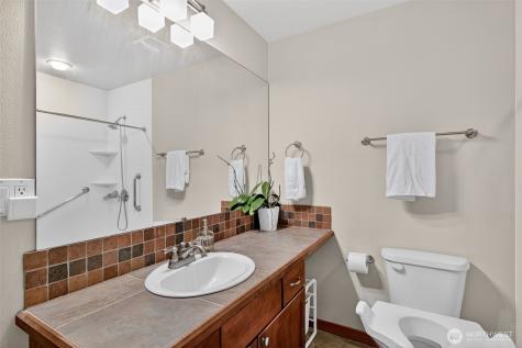 12295 15th Avenue SW Burien WA 98146