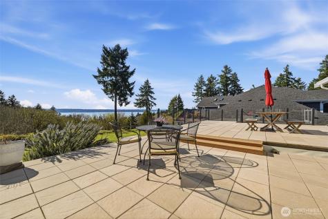 12295 15th Avenue SW Burien WA 98146