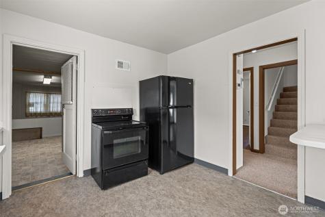 205 W Saar Street Kent WA 98032