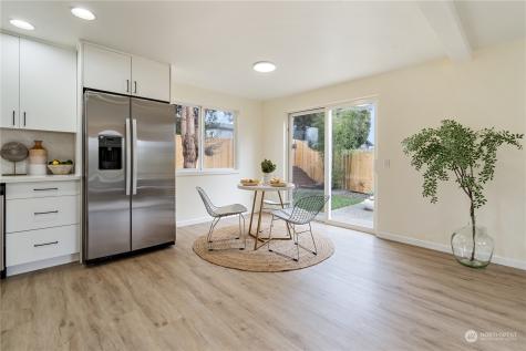 3909 167th Place SW Lynnwood WA 98037
