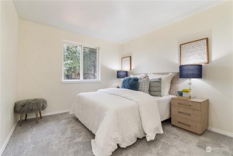 3909 167th Place SW Lynnwood WA 98037