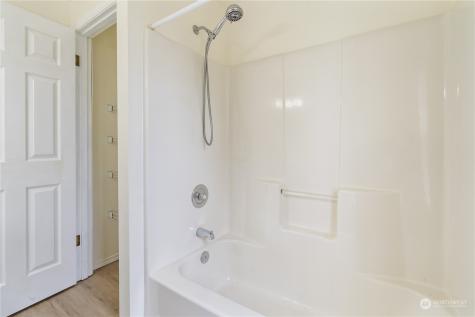 3909 167th Place SW Lynnwood WA 98037