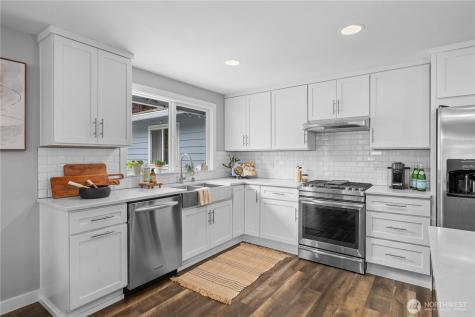 7848 NE 146th Street Kenmore WA 98028