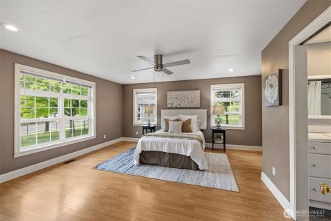 2502 NE 7th Street Renton WA 98056