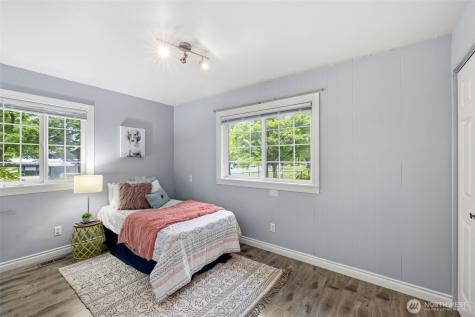2502 NE 7th Street Renton WA 98056