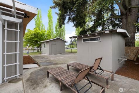 2502 NE 7th Street Renton WA 98056