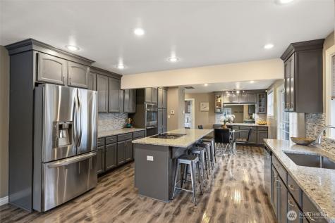 2502 NE 7th Street Renton WA 98056