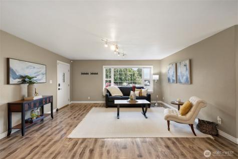 2502 NE 7th Street Renton WA 98056