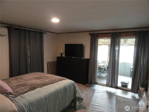 222 Maple Avenue NW Napavine WA 98565