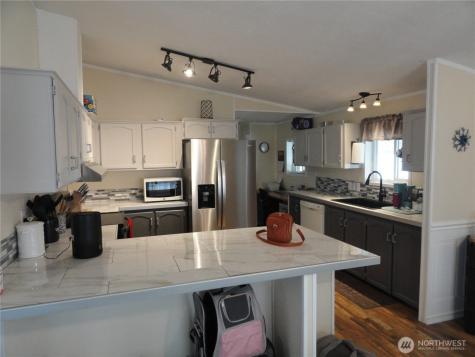 222 Maple Avenue NW Napavine WA 98565