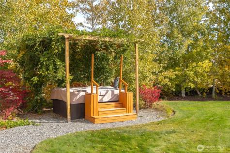 357 Lakayuse Road Manson WA 98831