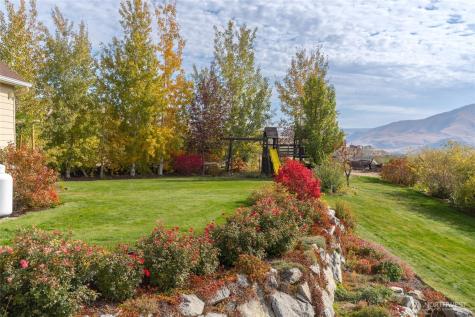 357 Lakayuse Road Manson WA 98831