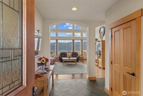 357 Lakayuse Road Manson WA 98831