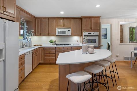 8948 133rd Avenue SE Newcastle WA 98059