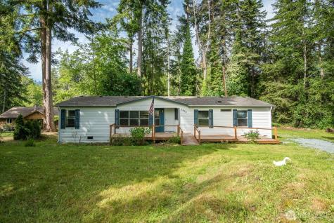 1676 Oak Ridge Drive Camano Island WA 98282