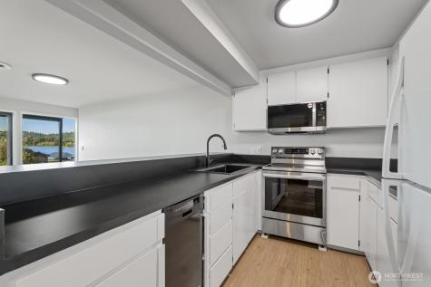 5110 NW Sammamish Road Issaquah WA 98027