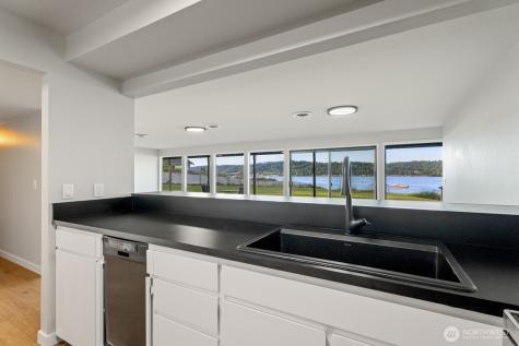 5110 NW Sammamish Road Issaquah WA 98027